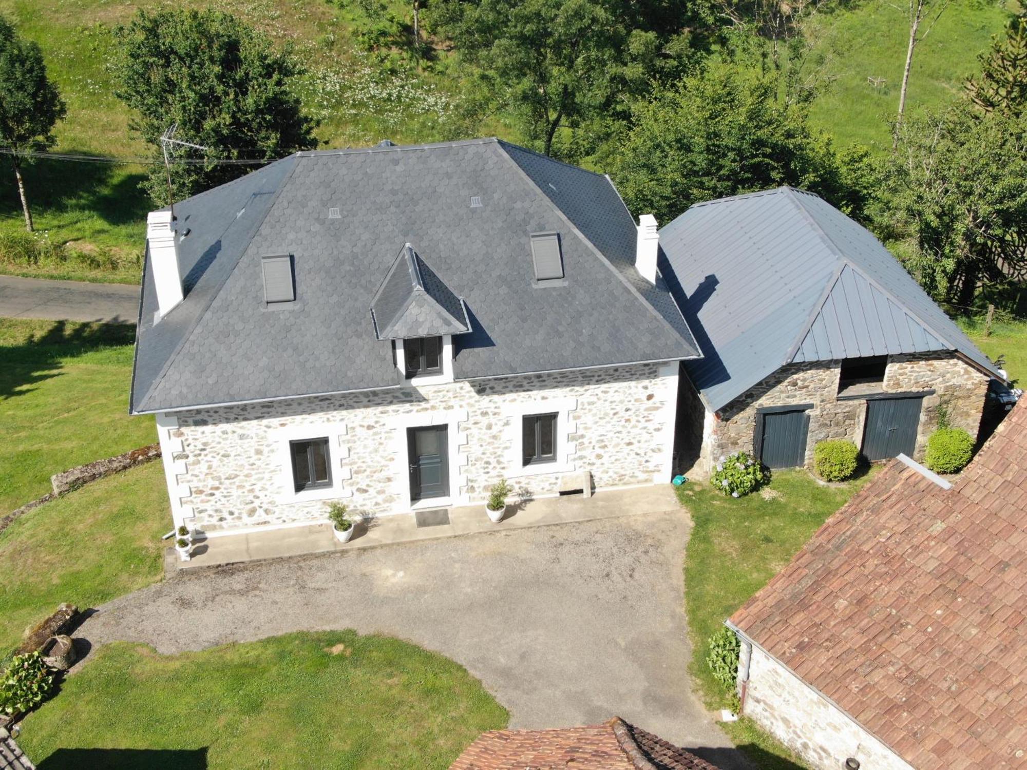 Maison Dans Ancien Corps De Ferme 4 A 6 Personnes Saint-Clement  Extérieur photo